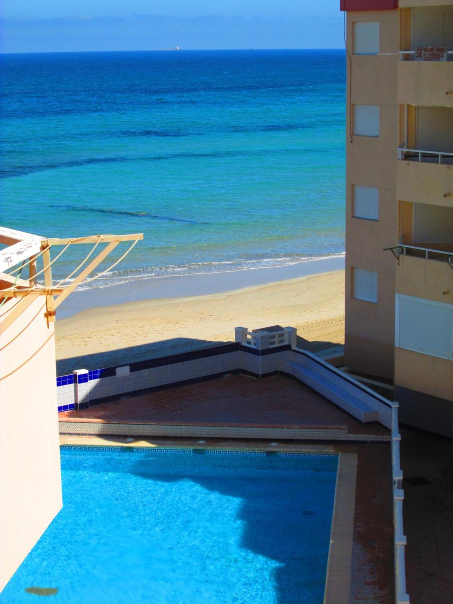 Bright Studio With The Seaview And Swimming Pool Apartment Mũi đất La Manga Ngoại thất bức ảnh